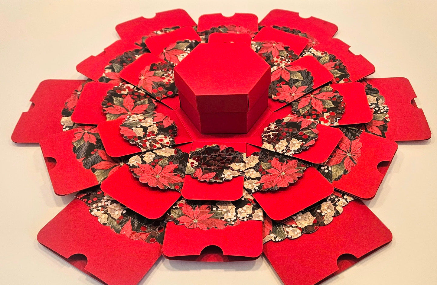 Poinsettia Christmas Explosion Money Gift Box