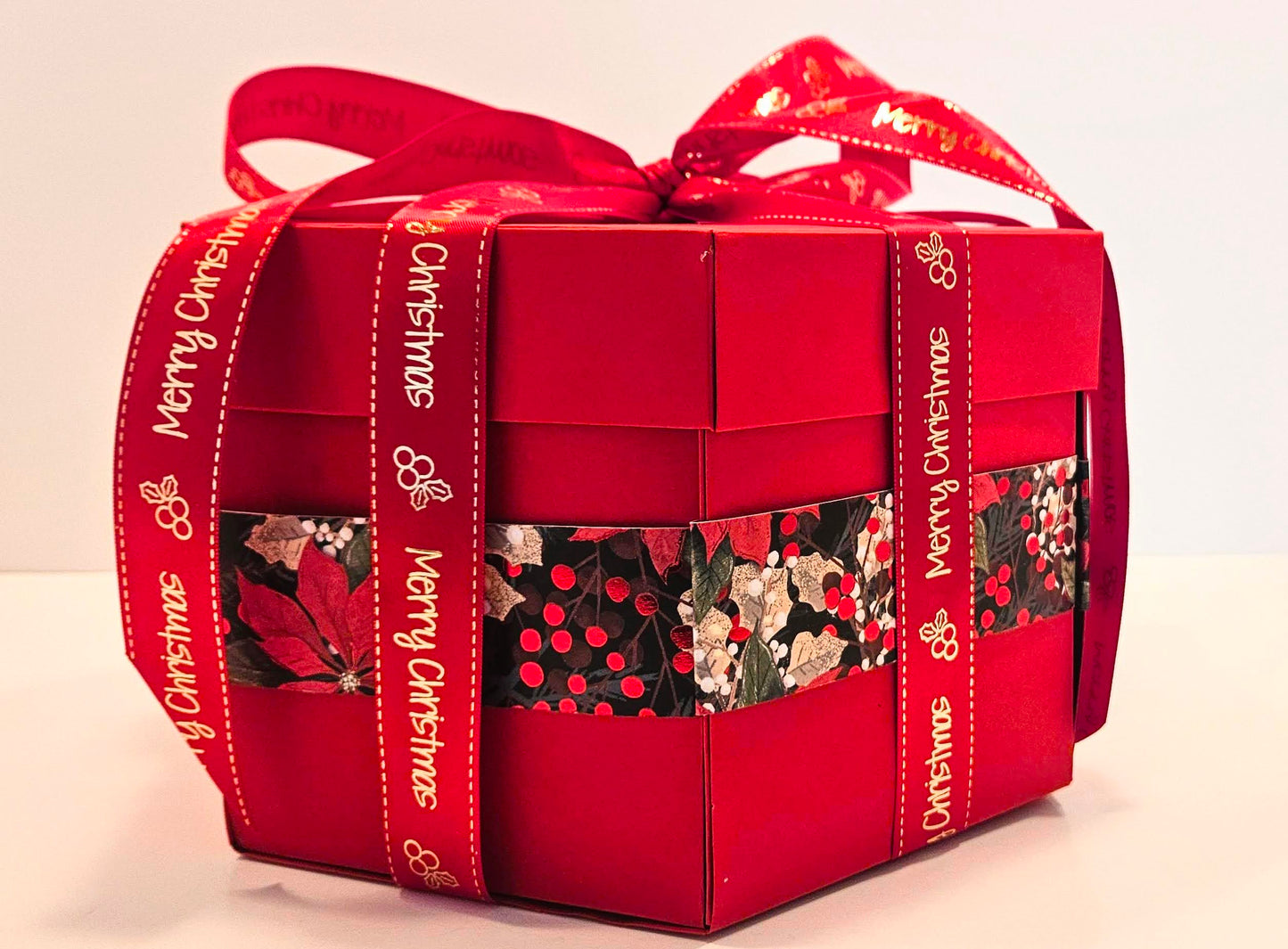 Make this holiday season one to remember with our Christmas Explosion Money Gift Box!